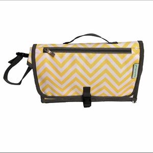 4 for $99 - Gupnup Baby Portable Changing Diaper Pad Travel bag